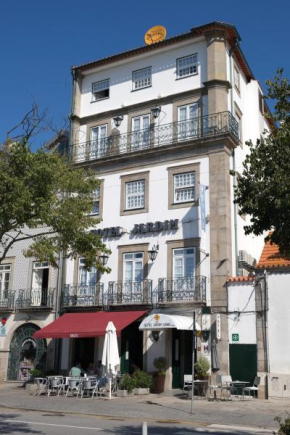 Гостиница Hotel Jardim Viana do Castelo  Виана-Ду-Каштелу